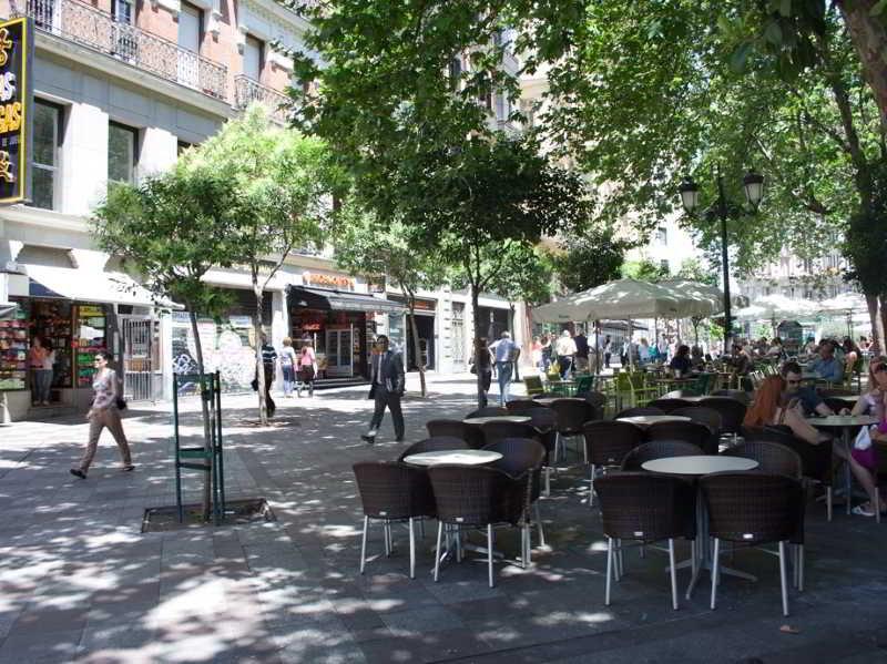 Gran Via Sol Apartamentos Madrid Buitenkant foto