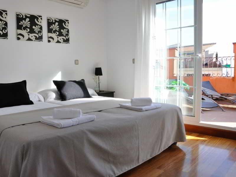 Gran Via Sol Apartamentos Madrid Buitenkant foto