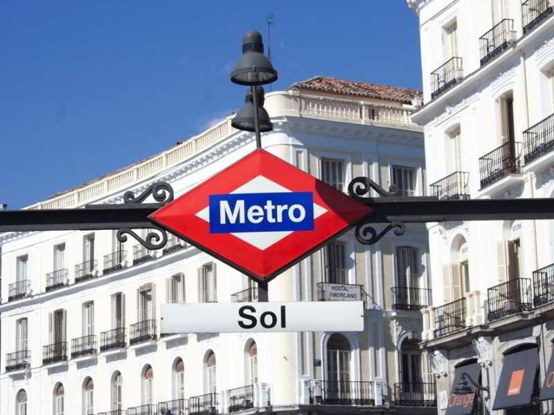 Gran Via Sol Apartamentos Madrid Buitenkant foto
