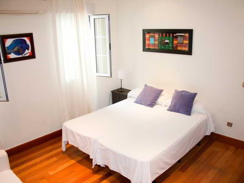 Gran Via Sol Apartamentos Madrid Buitenkant foto